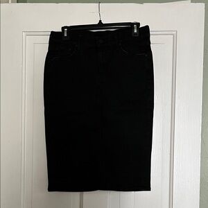 Mother peg slit skirt
